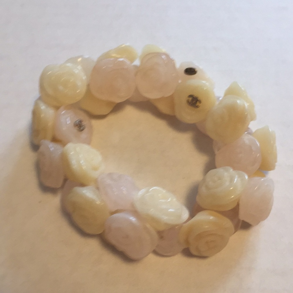 Chanel Stretch Bracelet Pink and White - Picture 4 of 13